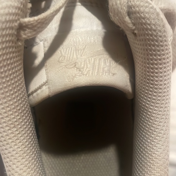 NIKE AIRFORCE 1’S size 6 - Picture 3 of 4